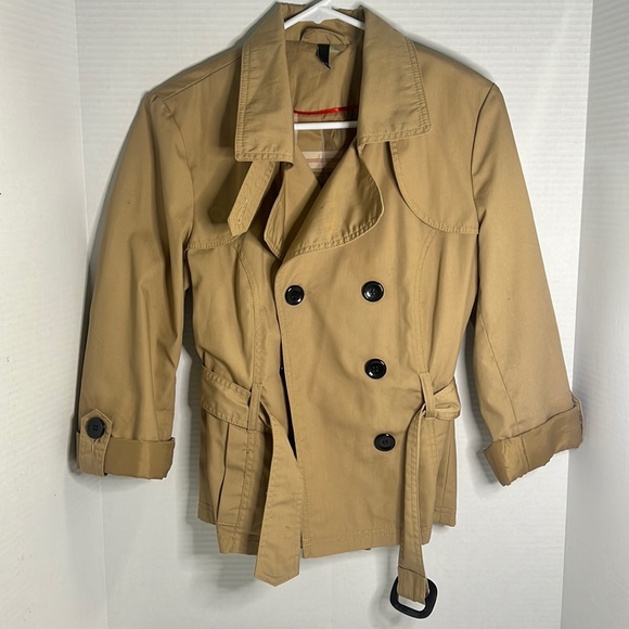 H&M M Hennessy & Mauritz
